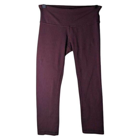 LULULEMON ATHLETICA Wunder Under Crop in Black Cherry Size 4 - Picture 3 of 4